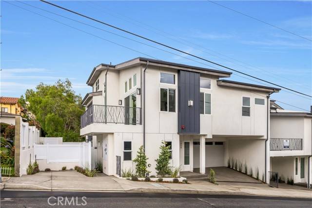 Redondo Beach, CA 90278,1804 Blossom Lane