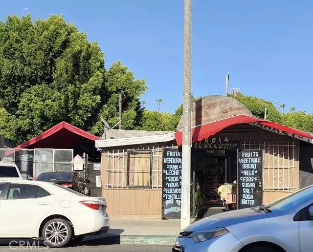 6614 Compton Avenue, Los Angeles, CA 90001