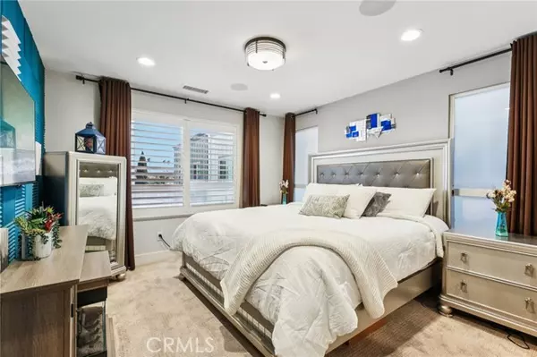 San Pedro (los Angeles), CA 90731,1833 S Mesa Street