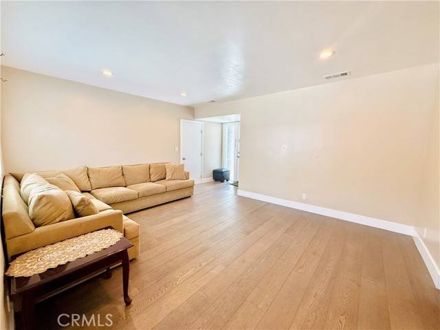 Torrance, CA 90504,17511 Glenburn Avenue