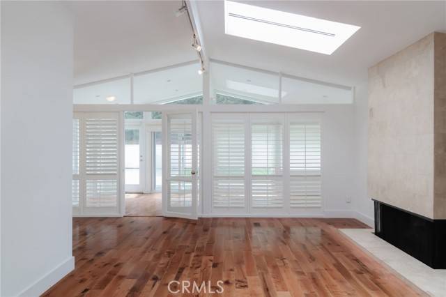 Manhattan Beach, CA 90266,439 S Prospect Avenue