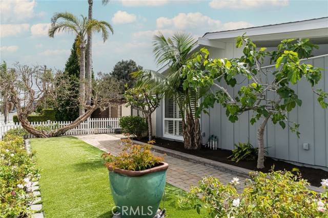 Manhattan Beach, CA 90266,439 S Prospect Avenue