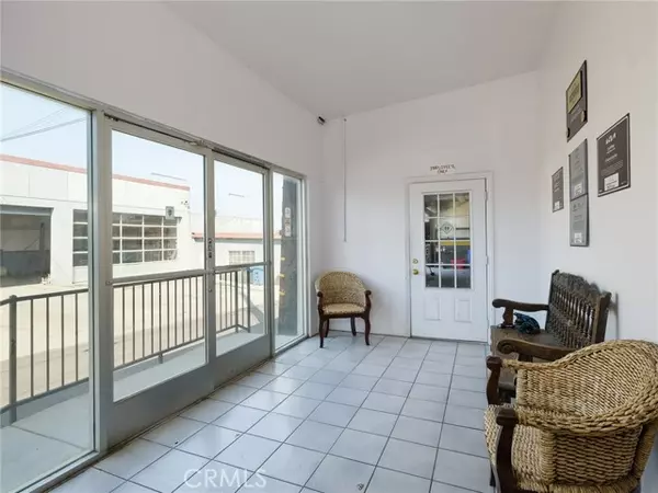 El Segundo, CA 90245,713 E El Segundo Boulevard