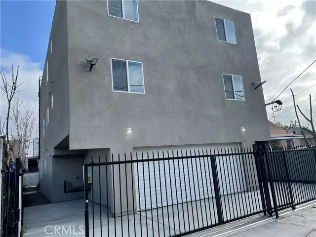 1432 E 20th Street, Los Angeles, CA 90011