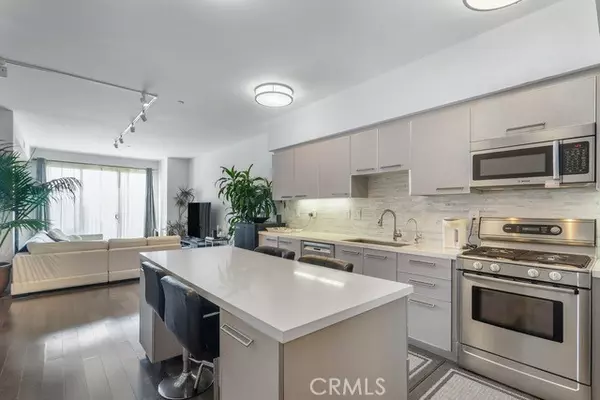 Los Angeles, CA 90025,1817 Prosser Avenue #503