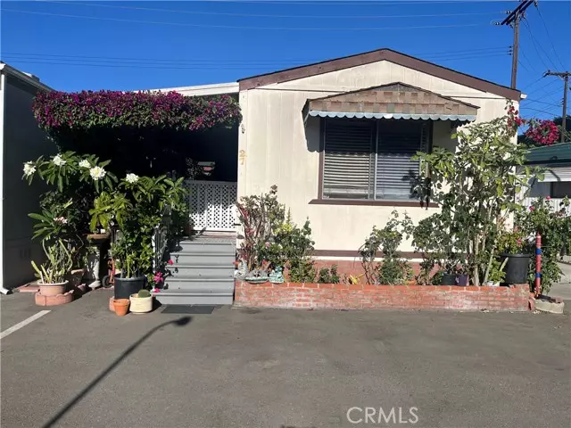 8600 Contreras Street #27, Paramount, CA 90723