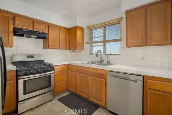 Los Angeles, CA 90066,12311 Pacific Avenue #3