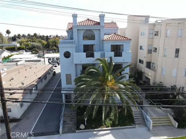 11852 Washington Place #4, Los Angeles, CA 90066