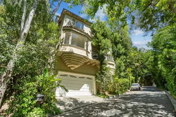 Beverly Hills, CA 90210,10055 Reevesbury Drive