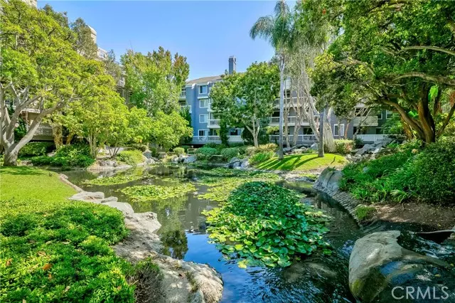 20301 Bluffside Circle #D401, Huntington Beach, CA 92646