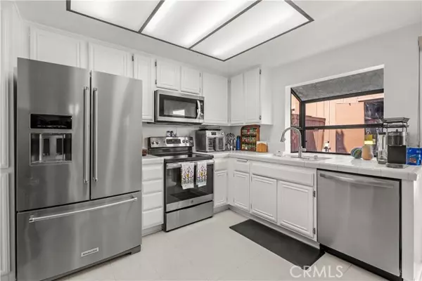 San Pedro (los Angeles), CA 90732,1216 Westmont Drive