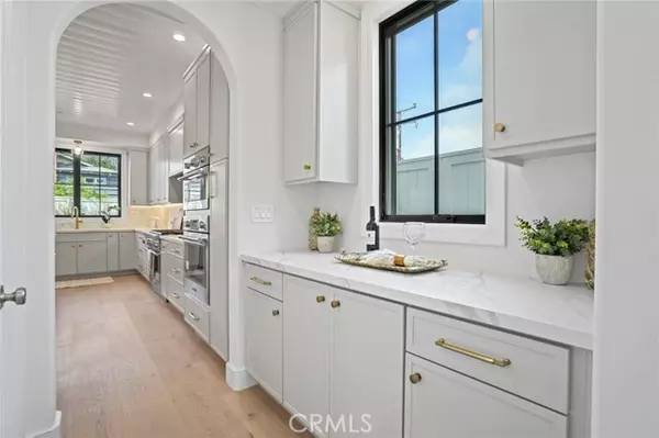 Manhattan Beach, CA 90266,1509 Chestnut Avenue