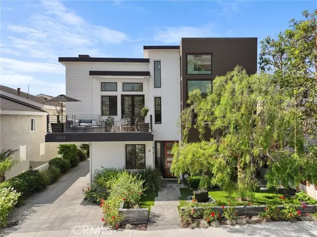 2002 Carnegie Lane #A, Redondo Beach, CA 90278