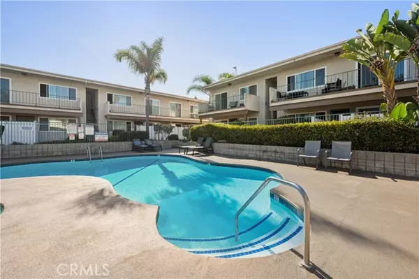 Torrance, CA 90503,3649 Emerald Street #217