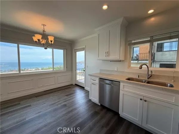 665 W 34th Street #8, San Pedro (los Angeles), CA 90731
