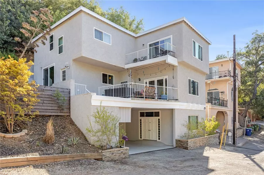 20906 Almazan, Woodland Hills (los Angeles), CA 91364