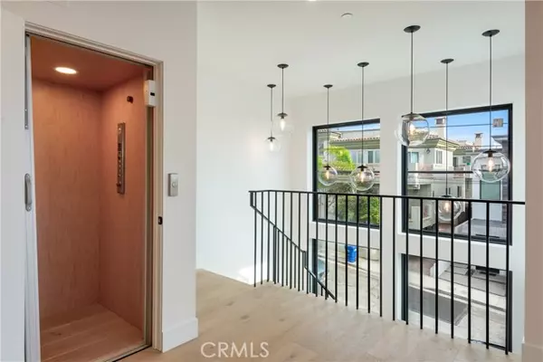 Hermosa Beach, CA 90254,705 2nd Street