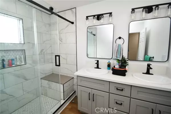 Lawndale, CA 90260,4028 W 160 Street