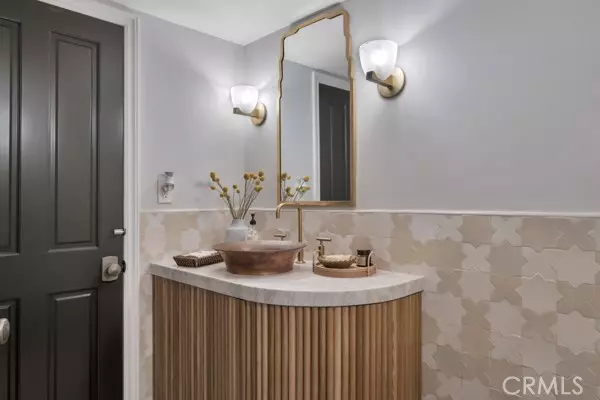 2001 Agnes Rd, Manhattan Beach, CA 90266