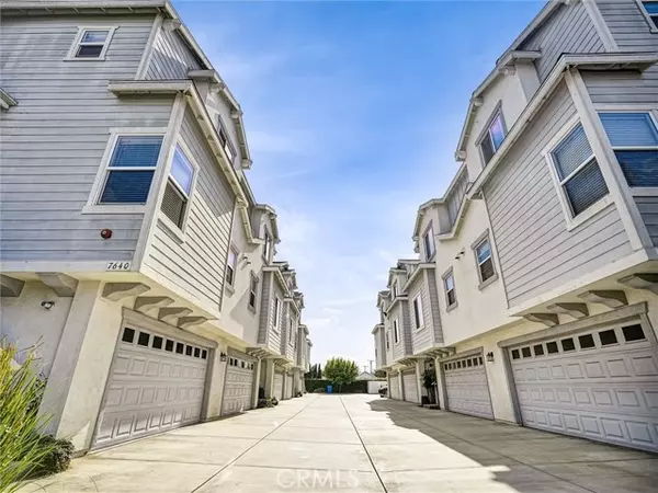 Downey, CA 90241,7640 Stewart And Gray