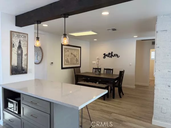 Lakewood, CA 90713,4212 Nipomo