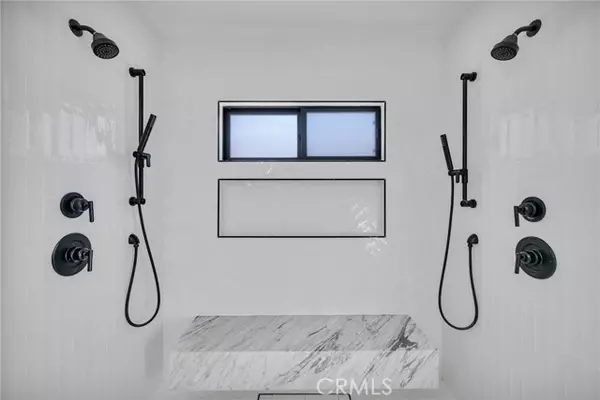 Manhattan Beach, CA 90266,966 Rosecrans Avenue