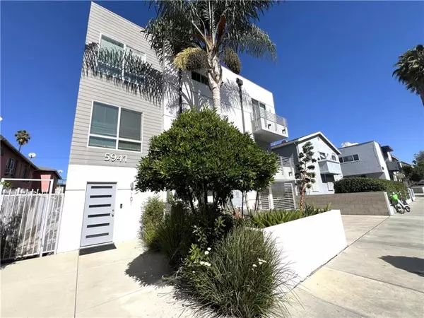 5941 Barton Avenue #104, Los Angeles, CA 90038