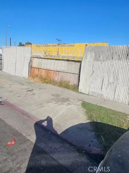 10300 S Main, Los Angeles, CA 90003