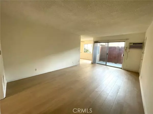 Encino (los Angeles), CA 91316,5167 Yarmouth Avenue #5