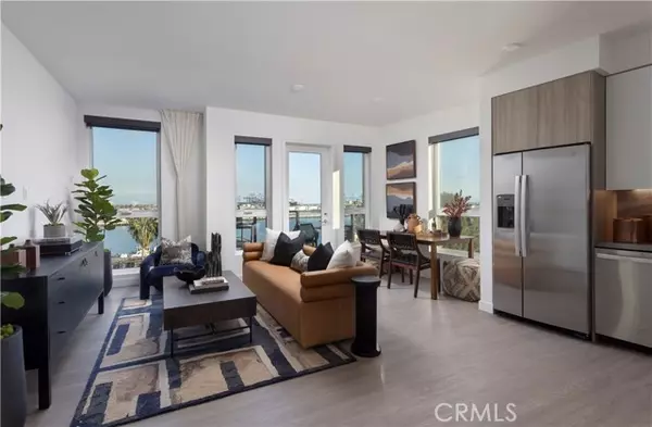 San Pedro (los Angeles), CA 90731,511 S Harbor #500