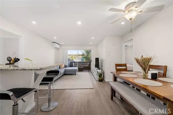 Long Beach, CA 90804,2507 E 15th #213