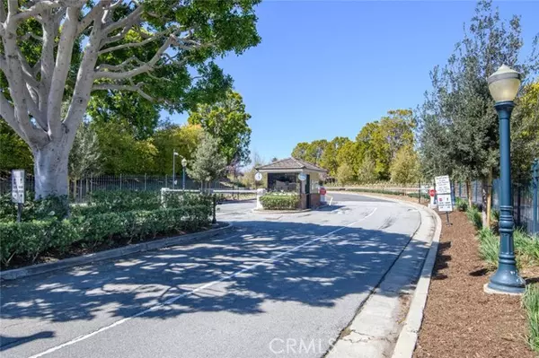 1 Santa Rosa Court, Manhattan Beach, CA 90266