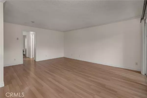 Redondo Beach, CA 90277,635 S Prospect #102