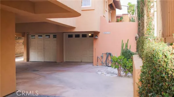 Redondo Beach, CA 90277,214 N Irena #B