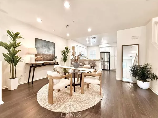 Hawthorne, CA 90250,5547 Strand #103