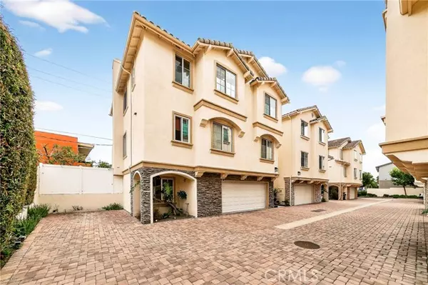 24005 Los Codona, Torrance, CA 90505