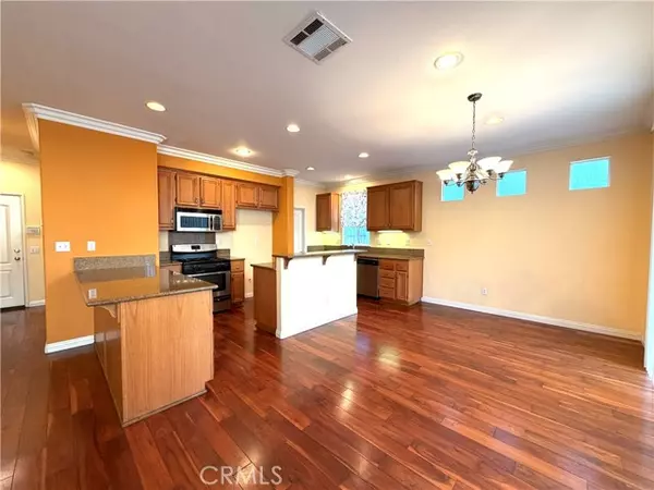 Carson, CA 90746,17540 Sagebrush Way