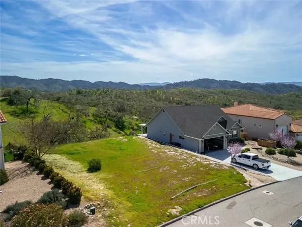 2186 Holly Drive, Paso Robles, CA 93446