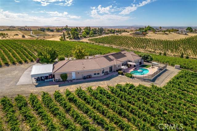 6172 Hawk Ridge Place, Paso Robles, CA 93446