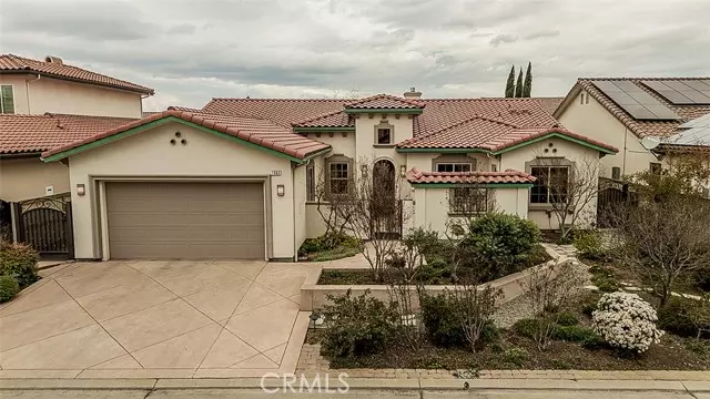 1562 N Empire Lane, Clovis, CA 93619