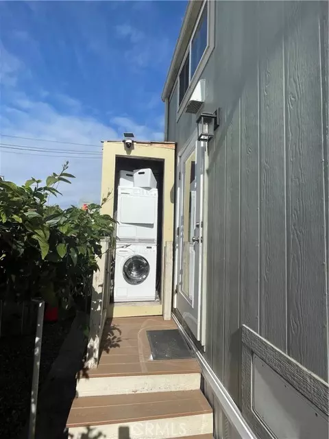 Arroyo Grande, CA 93420,655 S Halcyon #8