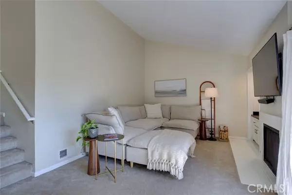 Solvang, CA 93463,245 5th Street #C