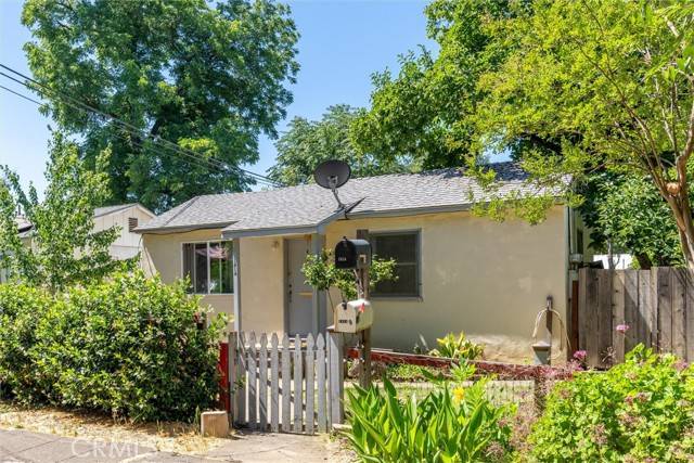 1814 Laurel Street, Chico, CA 95928