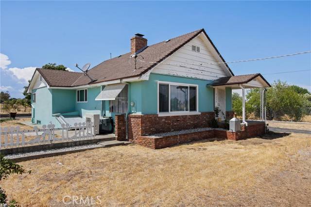 4175 East Avenue, Corning, CA 96021