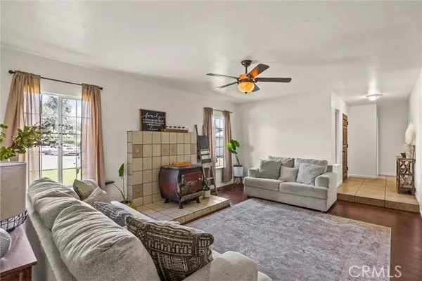 Orland, CA 95963,32 Country Drive