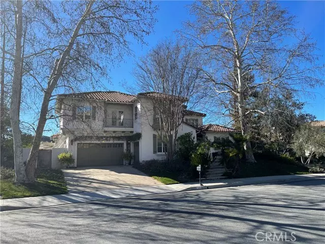 Calabasas, CA 91302,3339 VIA VERDE Court