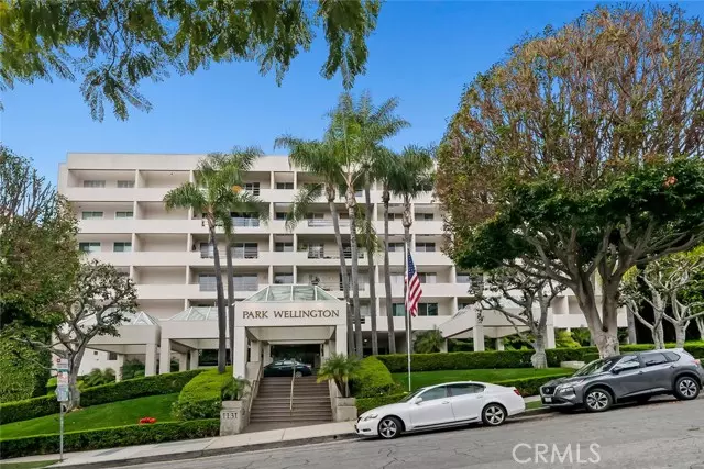 West Hollywood, CA 90069,1131 Alta Loma Road #408