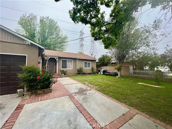 8873 Roslyndale Avenue, Arleta (los Angeles), CA 91331