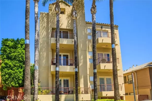 14271 Dickens Street #102, Sherman Oaks (los Angeles), CA 91423