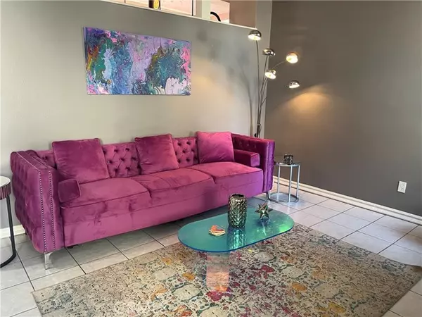 13550 Foothill Boulevard #20, Sylmar (los Angeles), CA 91342